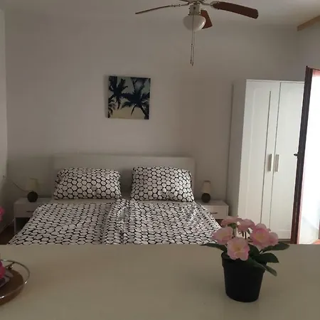 Apartman Paula Medulin