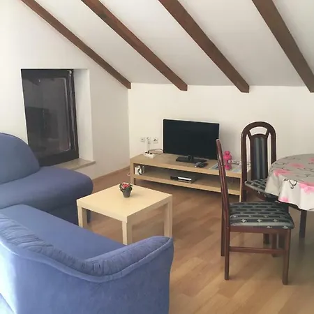 Apartman Paula Medulin